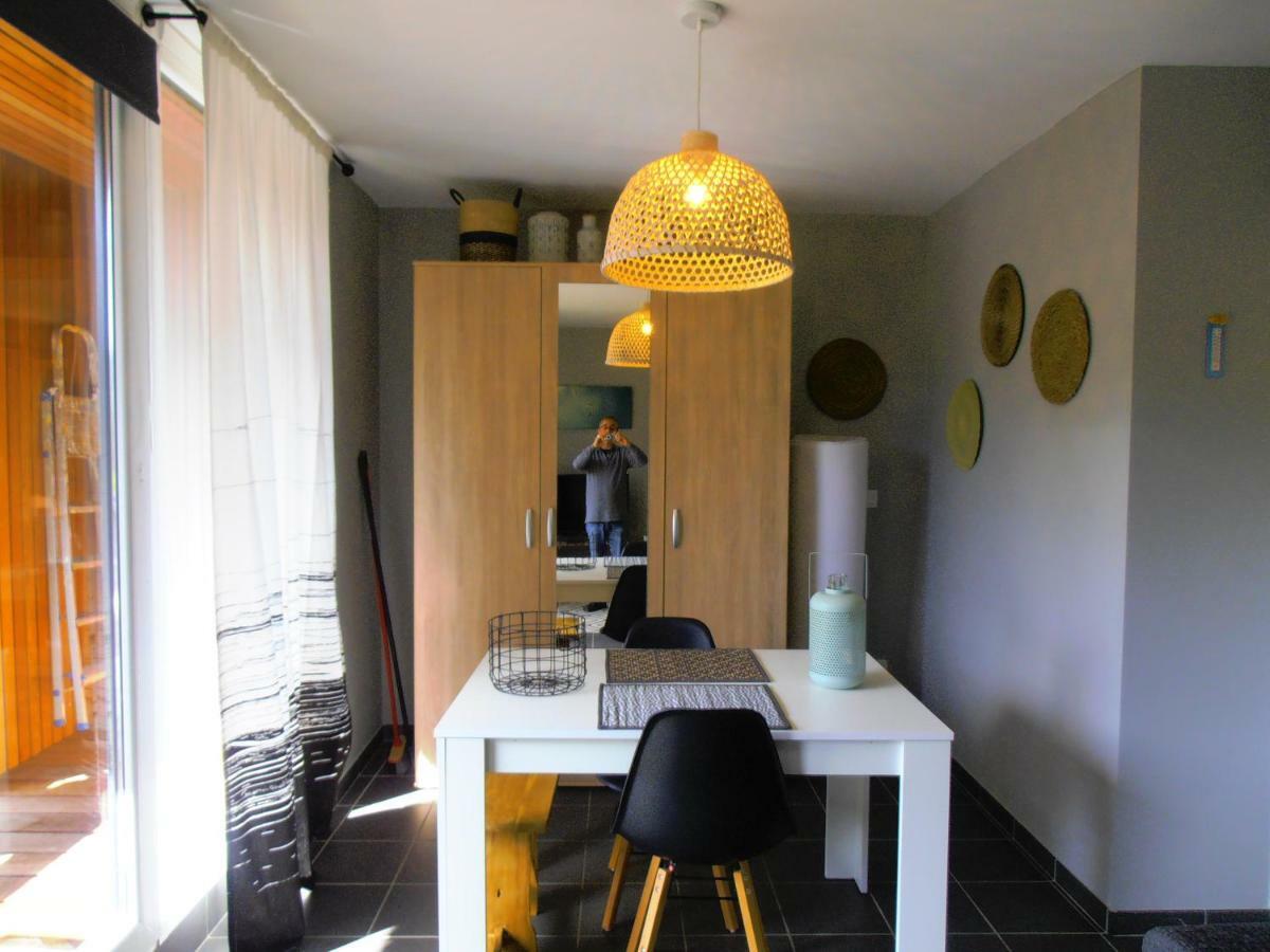 Studio Le Vedeur Avec Balcon Vue Sur Riviere Durbuy Luaran gambar